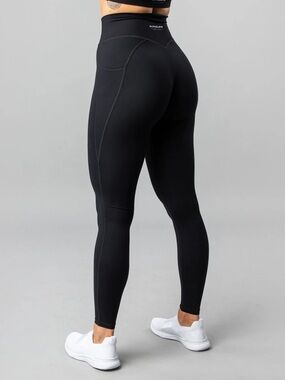 Alphalete Alphalux Raven (Black) Leggings